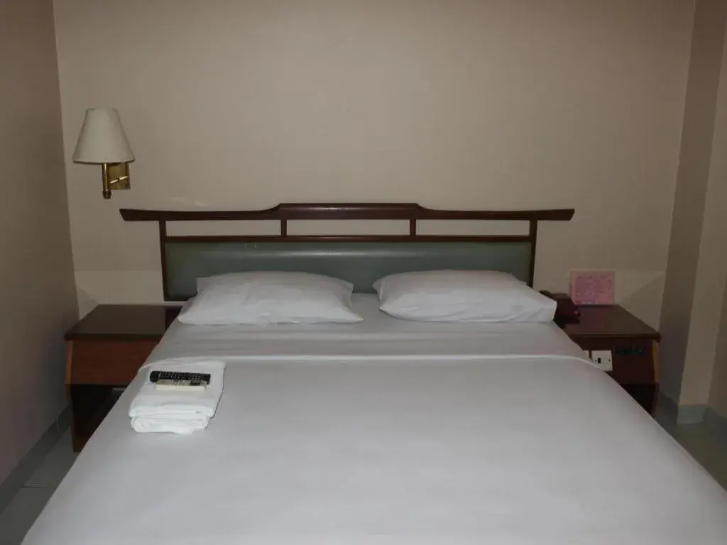 Bed in Batam Star Hotel Bed in Batam Star Hotel