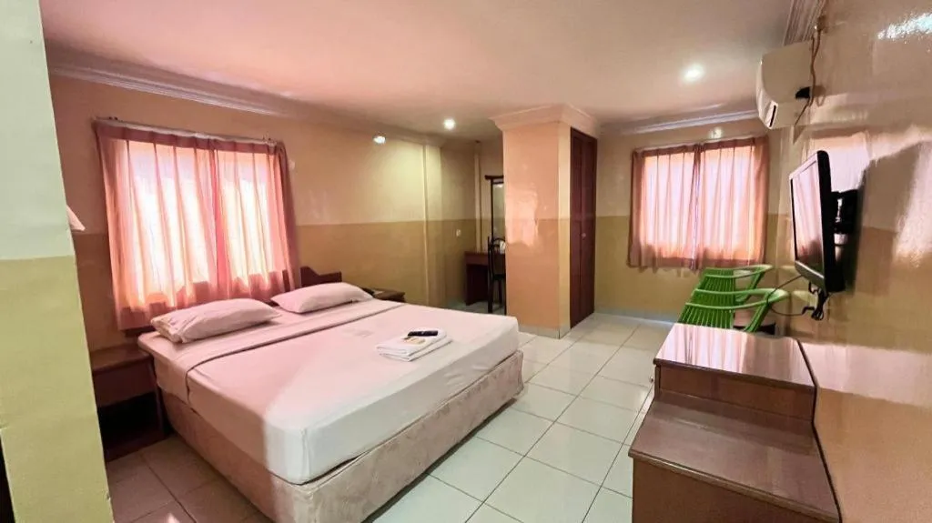 Bed in Batam Star Hotel