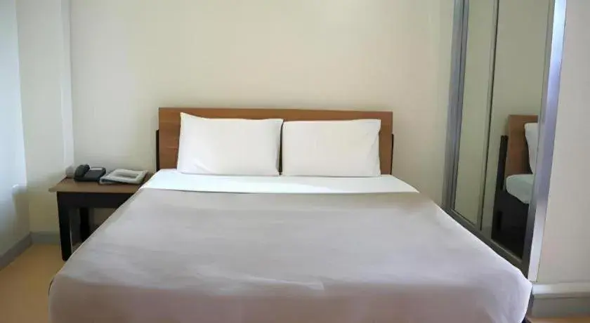 Bed in My Hotel Davao Bed in My Hotel Davao