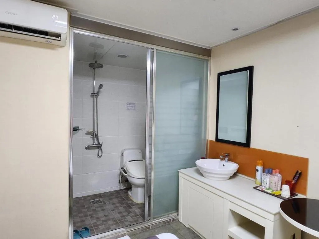 Novalus Tourist Hotel