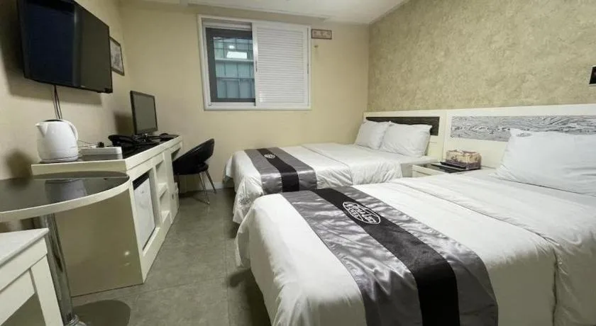 Bed in Novalus Tourist Hotel