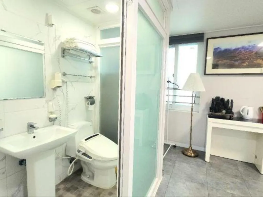 Novalus Tourist Hotel