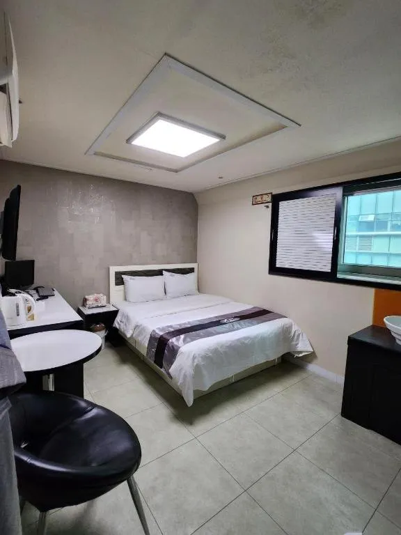 Bed in Novalus Tourist Hotel