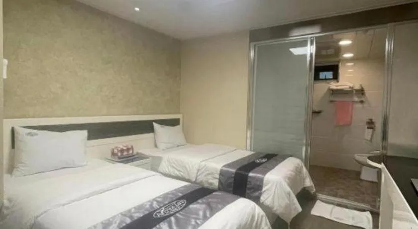 Bed in Novalus Tourist Hotel