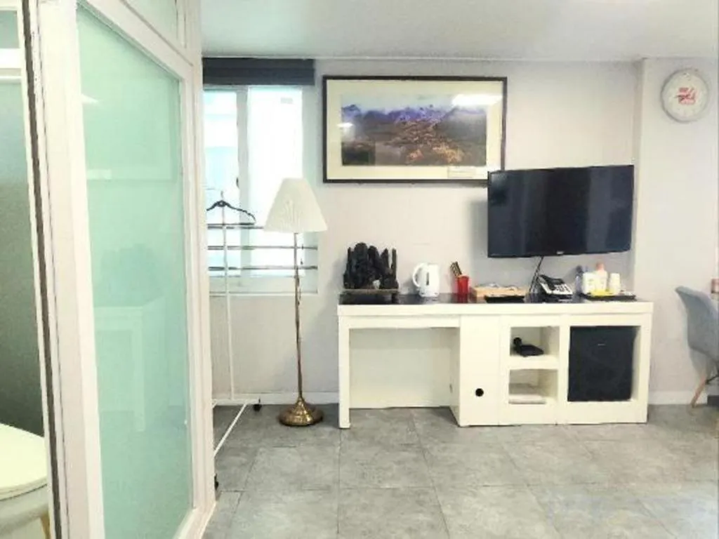 Novalus Tourist Hotel