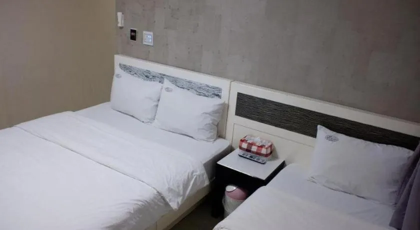 Bed in Novalus Tourist Hotel