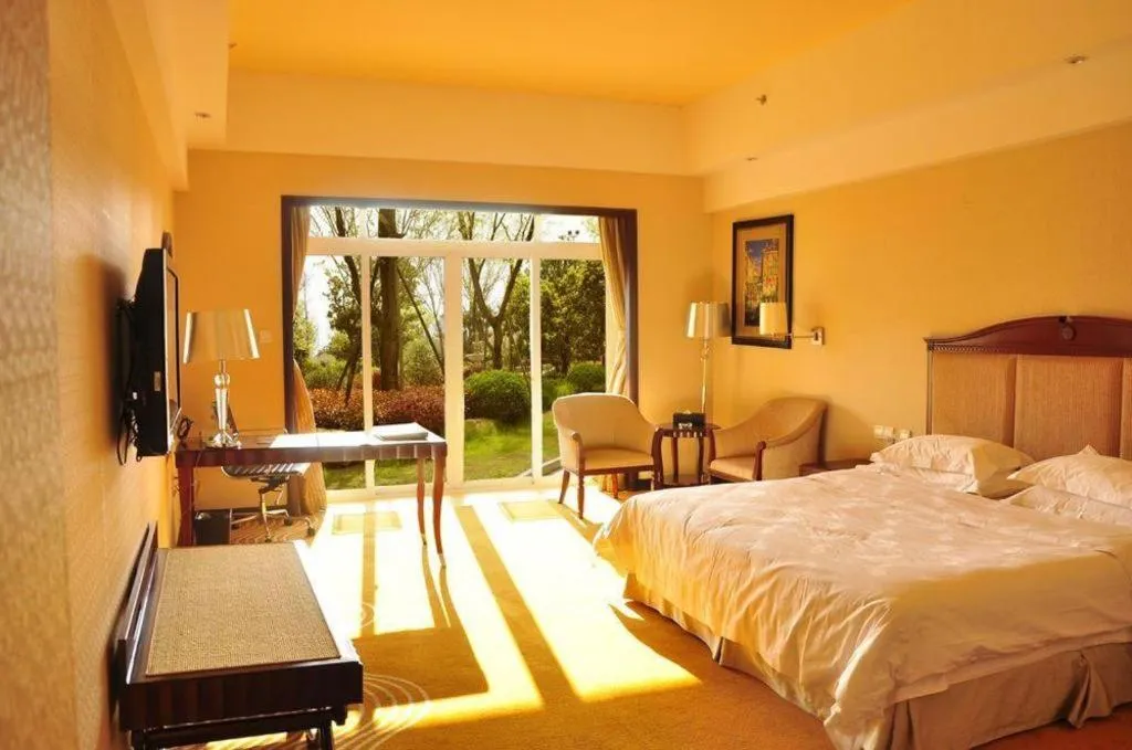 Bed in Country Garden Phoenix Hotel Anqing