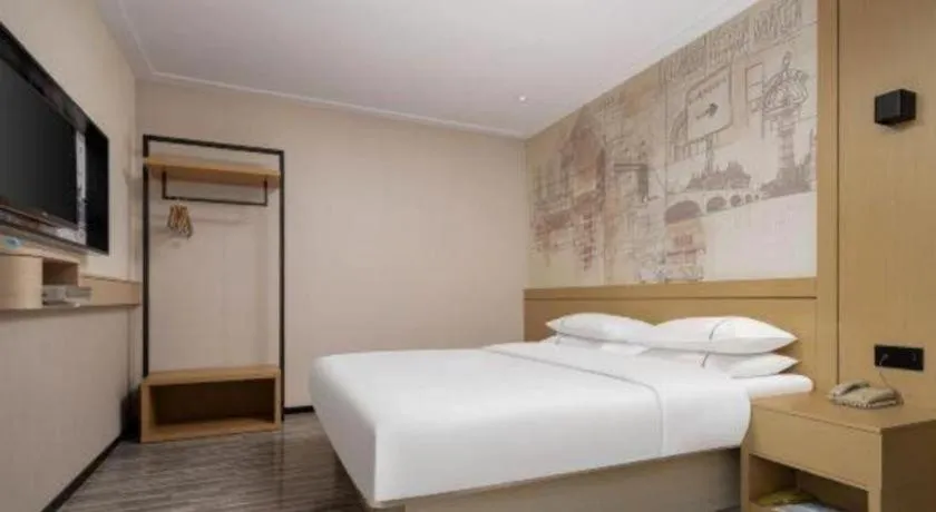 Bed in City Comfort Inn Liuzhou Beique Road Huang Village