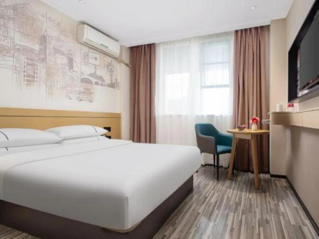 Bed in City Comfort Inn Liuzhou Beique Road Huang Village