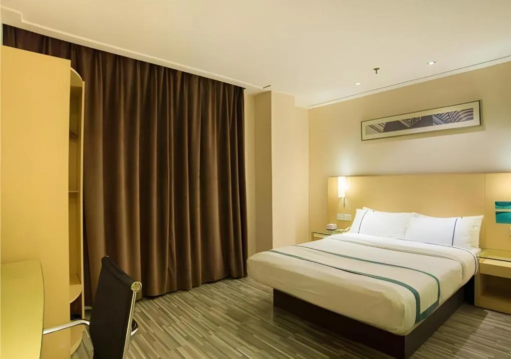 Bed in City Comfort Inn Liuzhou Beique Road Huang Village