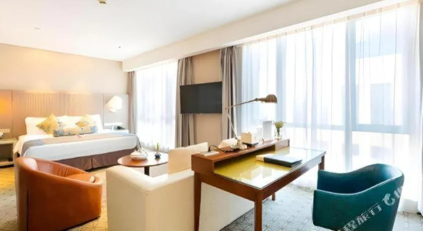 Bed in Shanghai Bund South China Harbour View Hotel