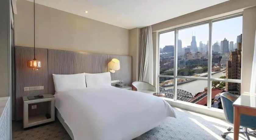 Bed in Shanghai Bund South China Harbour View Hotel