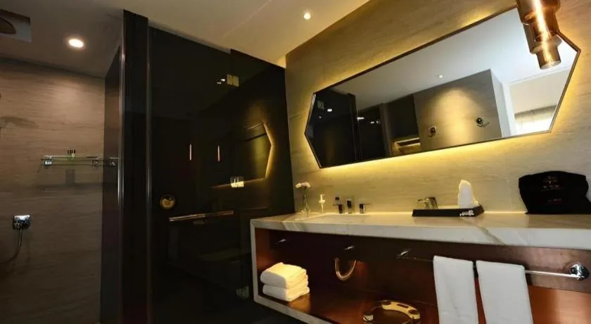 Shanghai Bund South China Harbour View Hotel