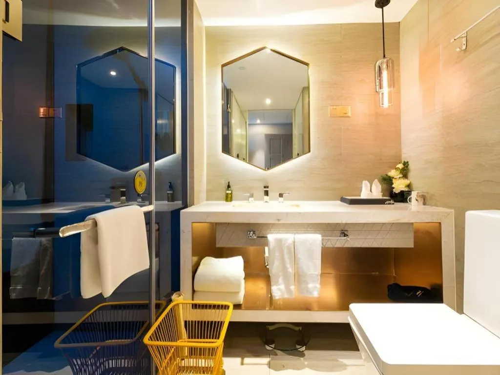 Shanghai Bund South China Harbour View Hotel