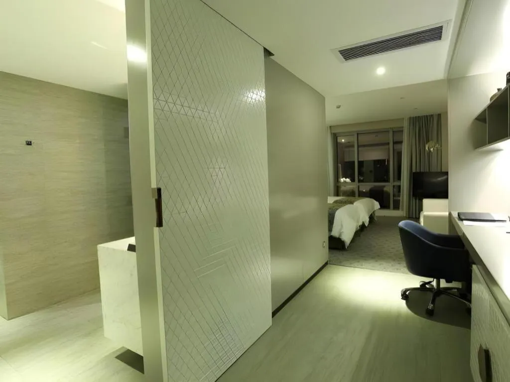 Shanghai Bund South China Harbour View Hotel