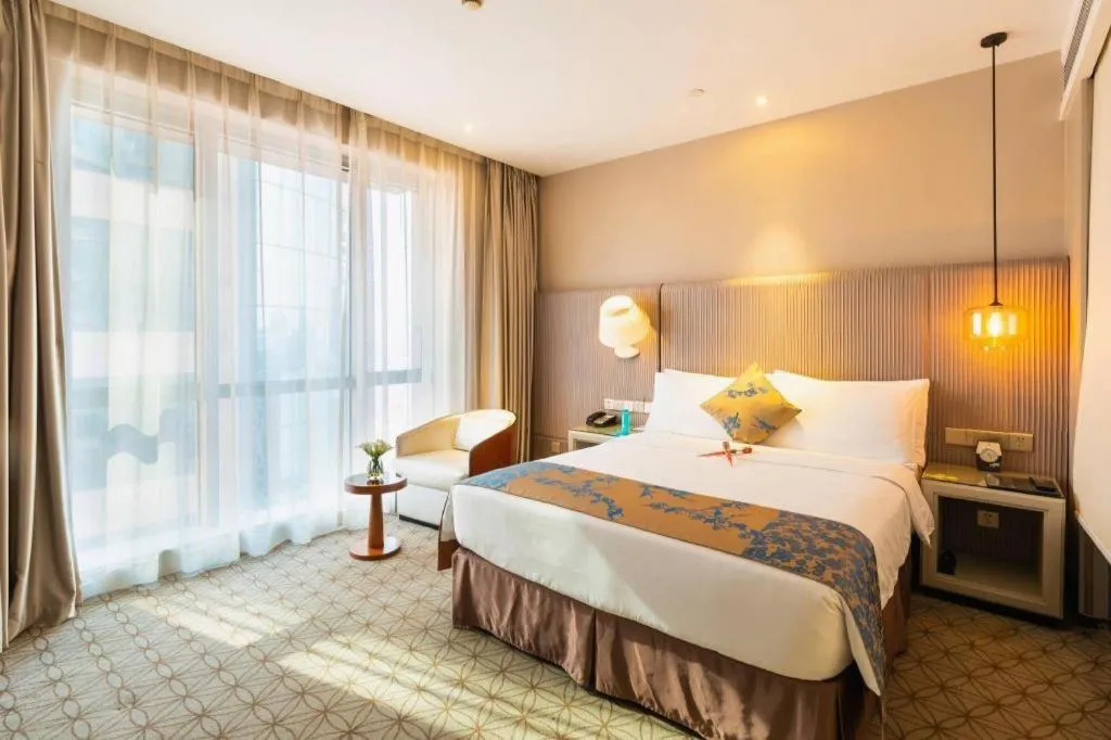 Bed in Shanghai Bund South China Harbour View Hotel