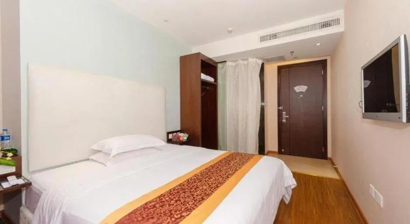 Bed in Xiamen Blue Peninsula Hotel