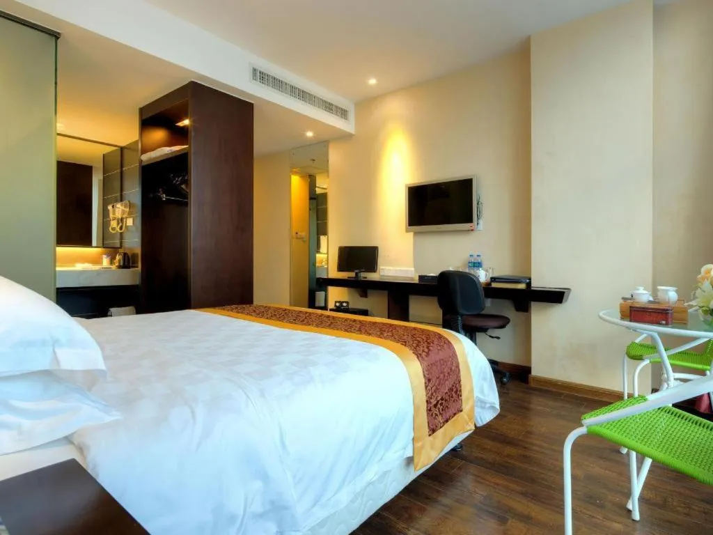 Bed in Xiamen Blue Peninsula Hotel