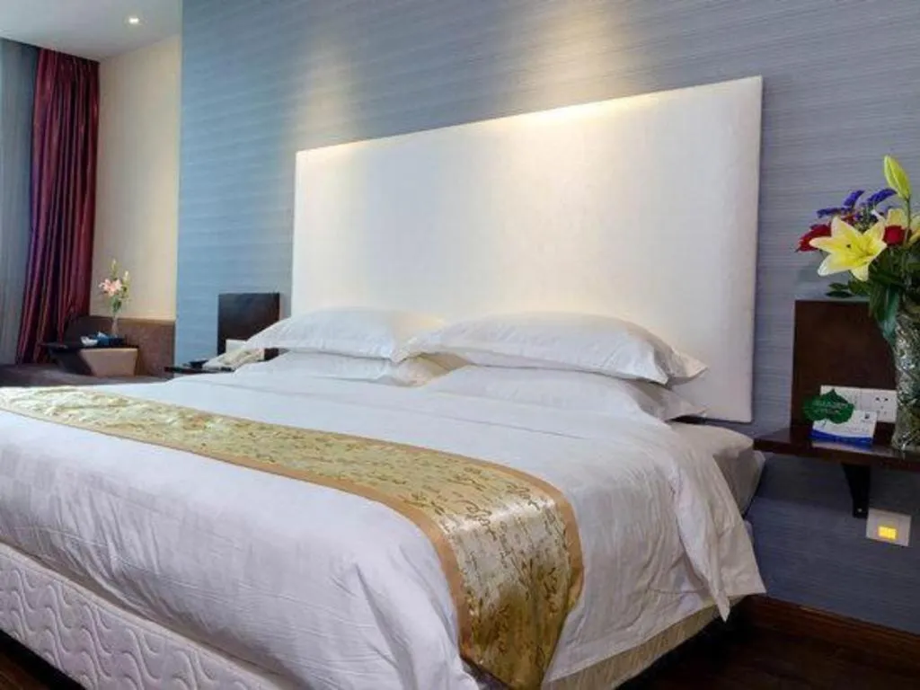 Bed in Xiamen Blue Peninsula Hotel