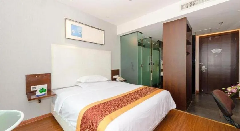 Bed in Xiamen Blue Peninsula Hotel