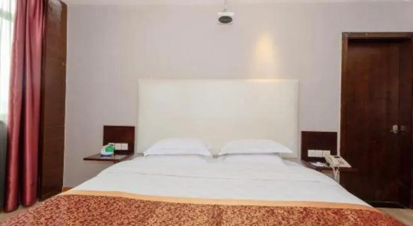 Bed in Xiamen Blue Peninsula Hotel