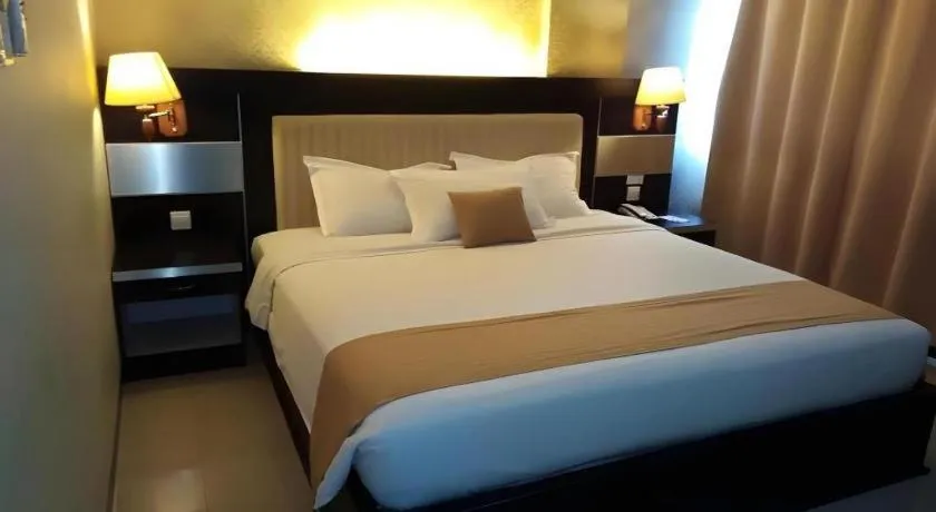 Bed in Zahra Syariah Hotel Kendari