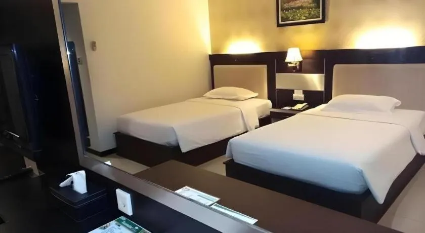 Bed in Zahra Syariah Hotel Kendari