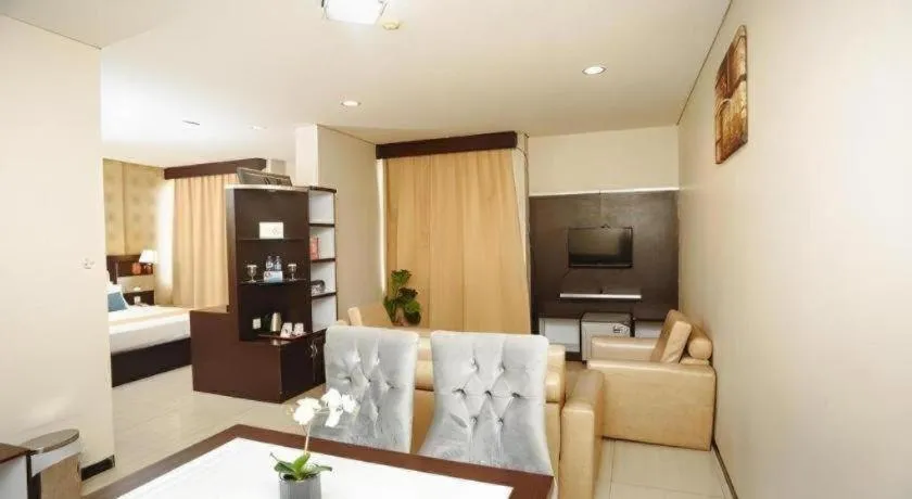 Bed in Zahra Syariah Hotel Kendari