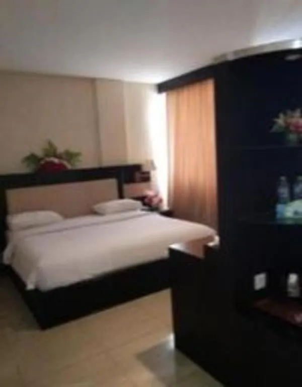 Bed in Zahra Syariah Hotel Kendari