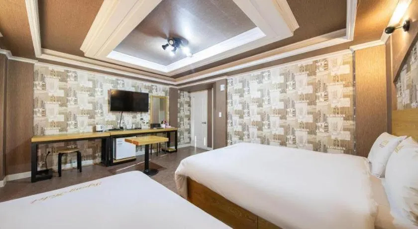 Bed in Gwangju Sejong Hotel