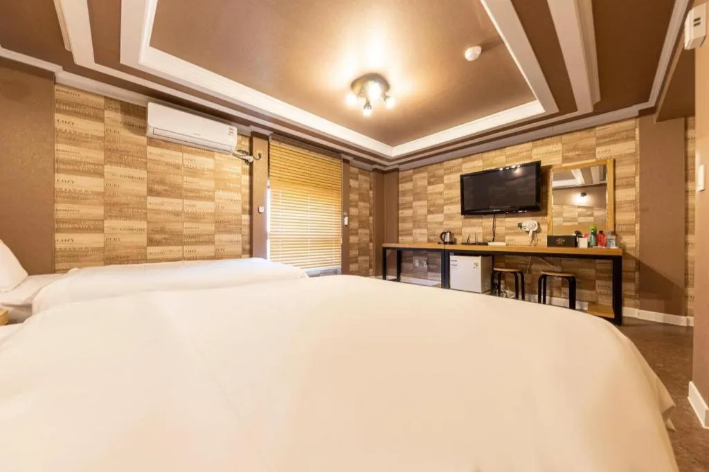 Bed in Gwangju Sejong Hotel