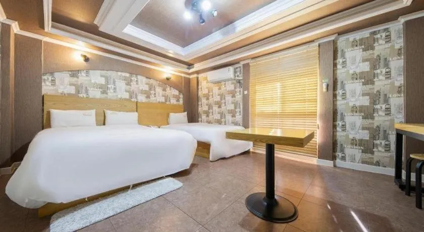 Bed in Gwangju Sejong Hotel