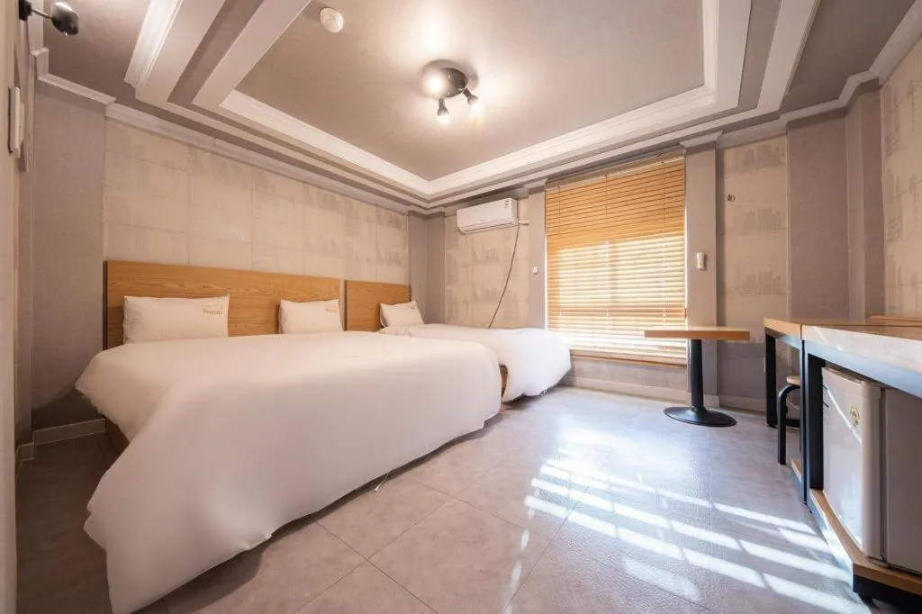 Bed in Gwangju Sejong Hotel