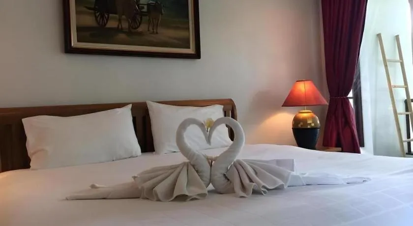 Bed in Chada Thai House