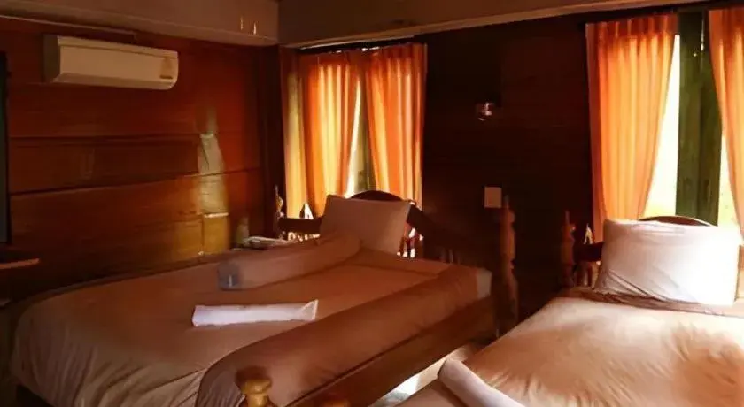 Bed in P&P Coffee & Resort Maesariang Bed in P&P Coffee & Resort Maesariang