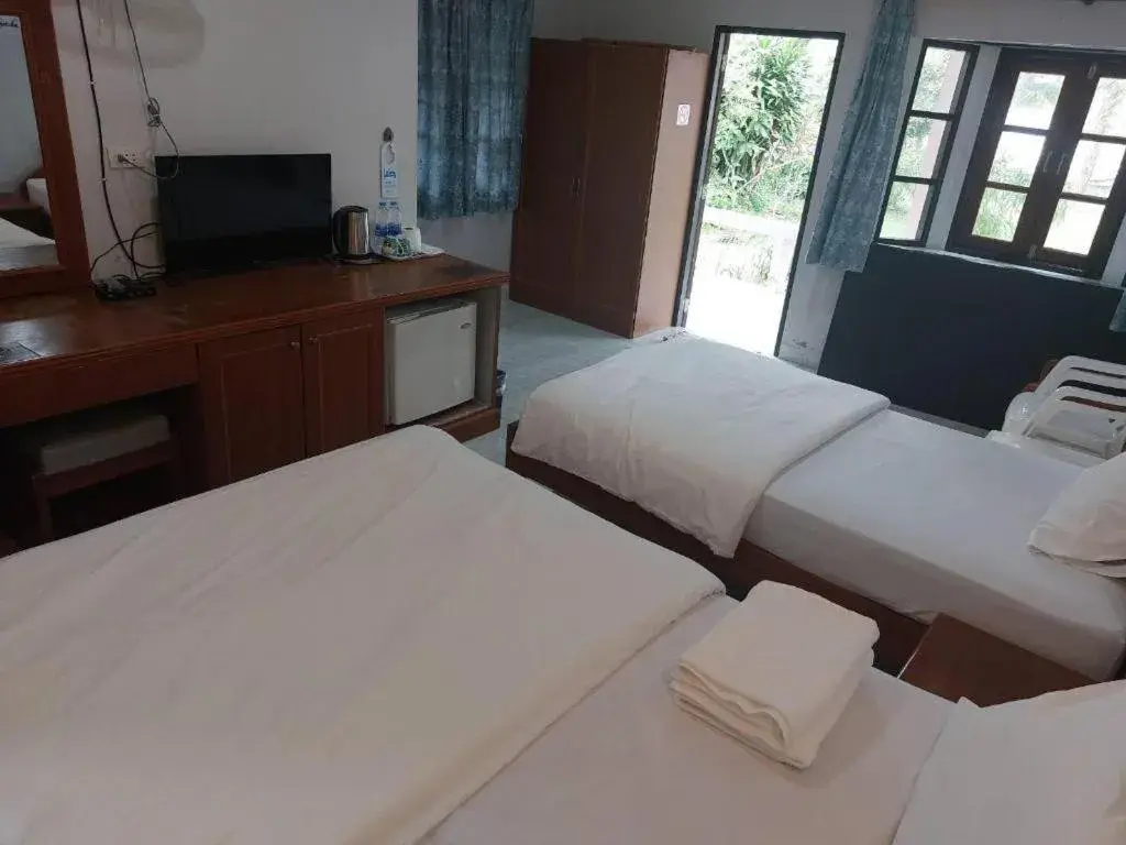 Bed in Chill Beach Resort Bed in Chill Beach Resort