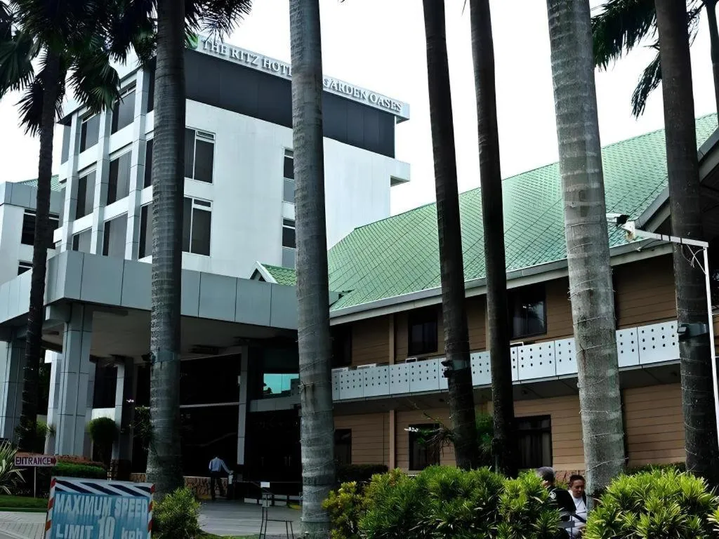 The Ritz Hotel at Garden Oases