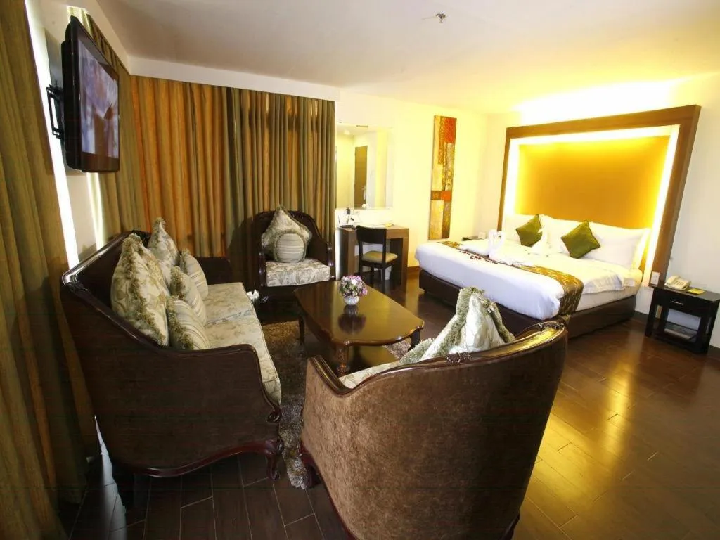 Bed in The Ritz Hotel at Garden Oases