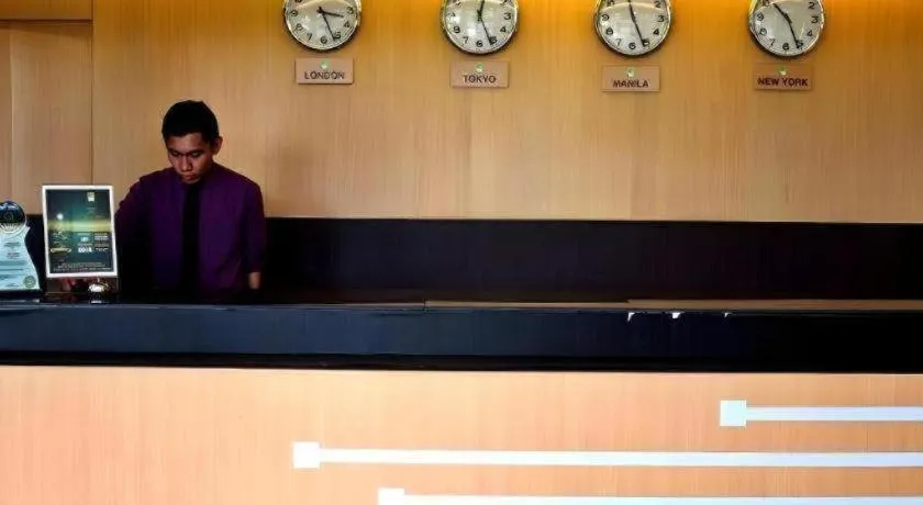 The Ritz Hotel at Garden Oases