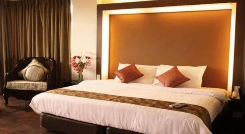 Bed in The Ritz Hotel at Garden Oases Bed in The Ritz Hotel at Garden Oases