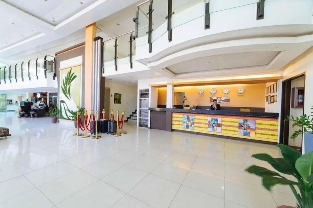 The Ritz Hotel at Garden Oases