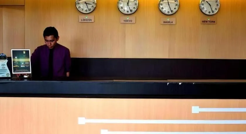 The Ritz Hotel at Garden Oases