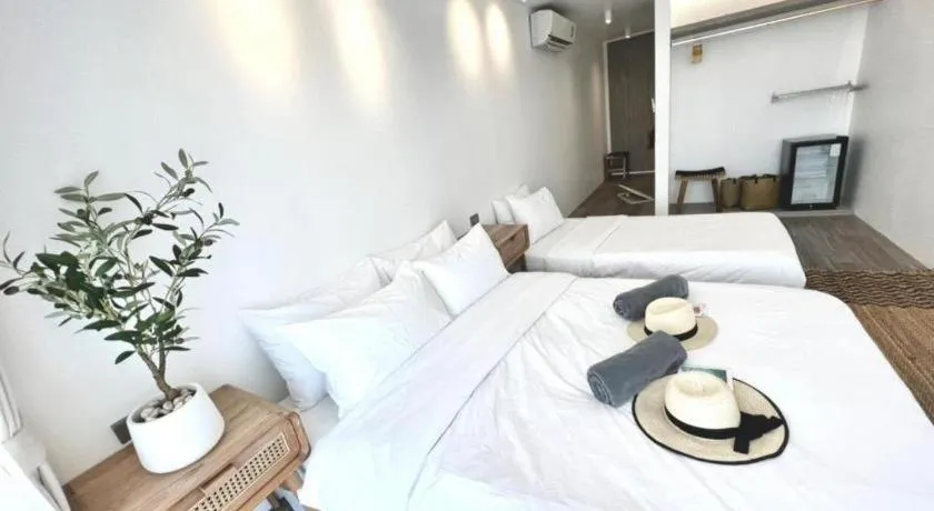 Bed in The Street Hostel Koh Lipe