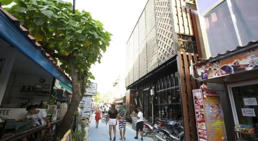 The Street Hostel Koh Lipe