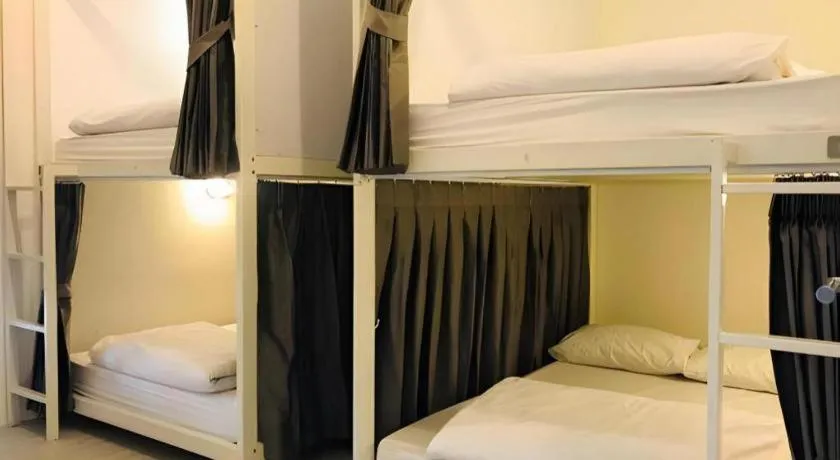 Bed in The Street Hostel Koh Lipe