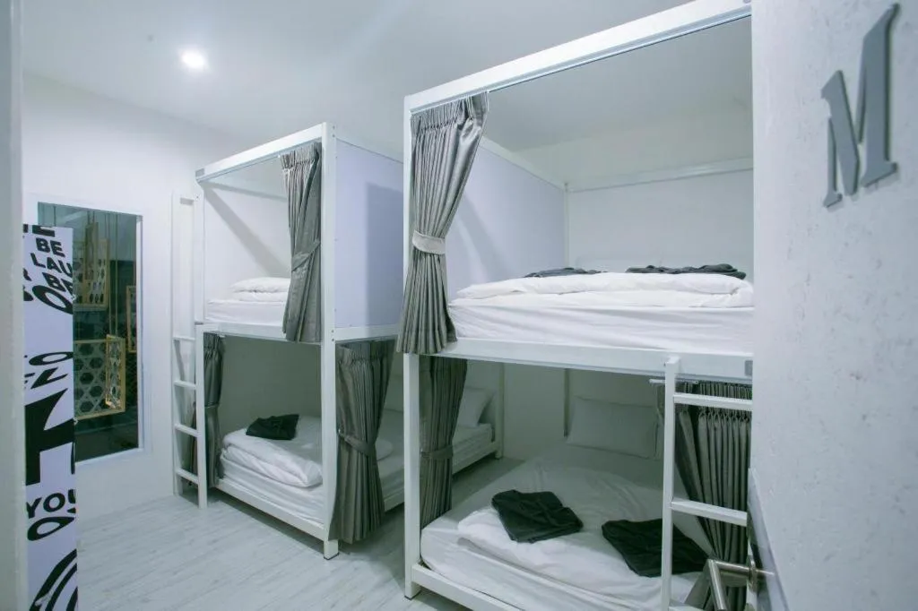 Bed in The Street Hostel Koh Lipe