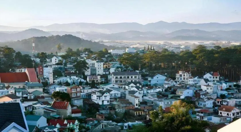 Hoa Sen Vang Hotel Dalat