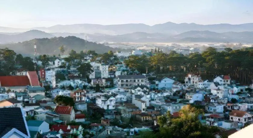 Hoa Sen Vang Hotel Dalat