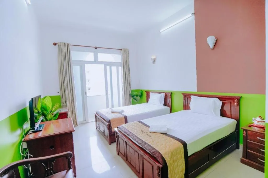 Bed in Hotel 175 Saigon