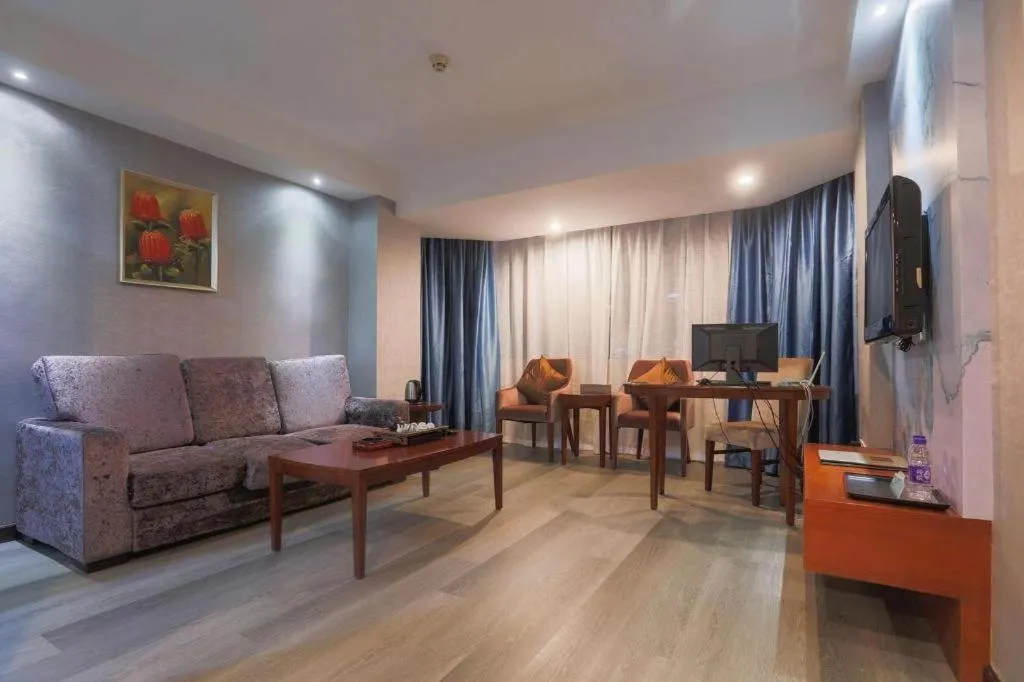 Bravo Business Hotel